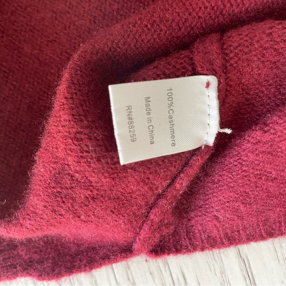 Subtle Luxury Red Crew Neck Sweater - Picture 5 of 5